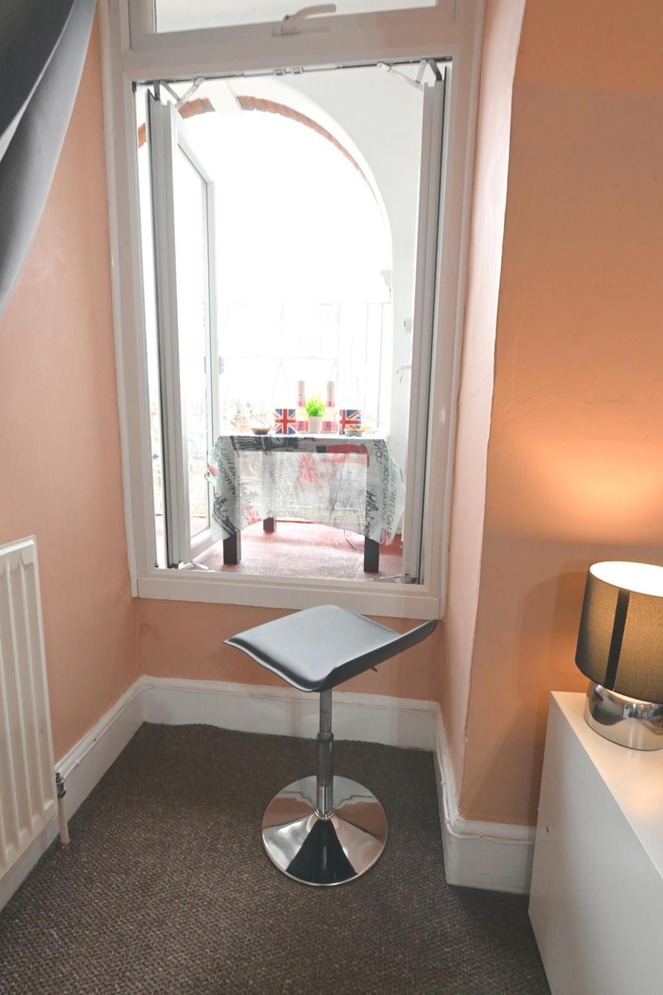 Stunning 3 Bedroom Serviced Flat In North Londra Dış mekan fotoğraf